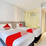 OYO Flagship 90775 I Sleep Hotel Bandung